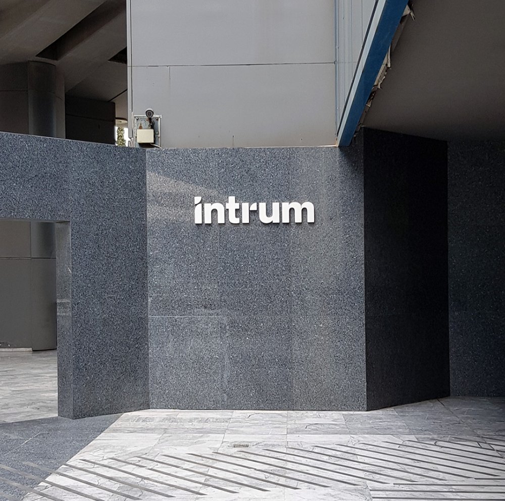 Intrum: Οι ελληνικές επιχειρήσεις δαπανούν κατά μέσο όρο 78 ημέρες ετησίως για θέματα διαχείρισης πληρωμών