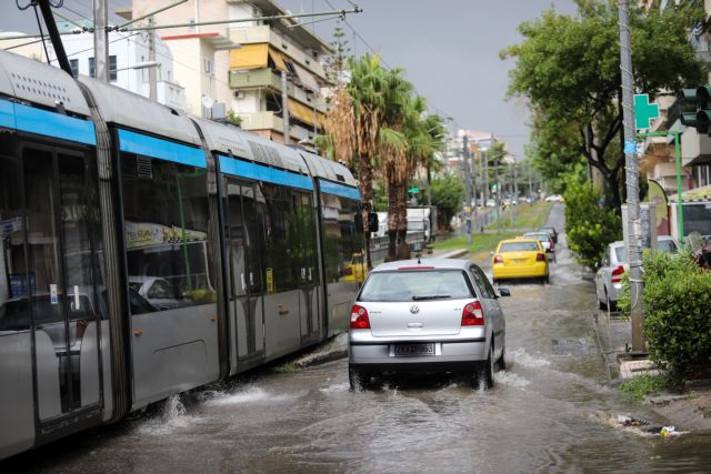 Κακοκαιρία «Μπάλλος»: «Σάρωσε» τα πάντα στο πέρασμά της - Πώς θα εξελιχθεί σήμερα