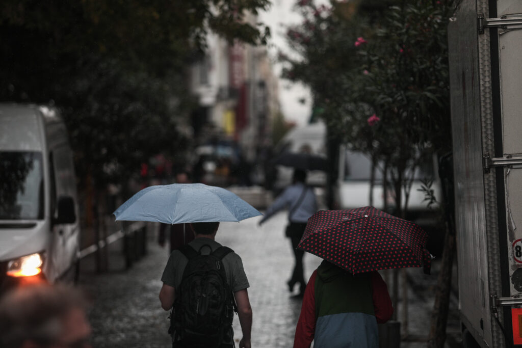 ΒΡΟΧΗ ΣΤΗΝ ΑΘΗΝΑ(ΒΑΣΙΛΗΣ ΡΕΜΠΑΠΗΣ/EUROKINISSI)