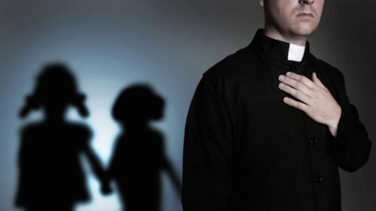 Καθολική Εκκλησία: Σκάνδαλο με βιασμούς ανηλίκων στην Γαλλία
