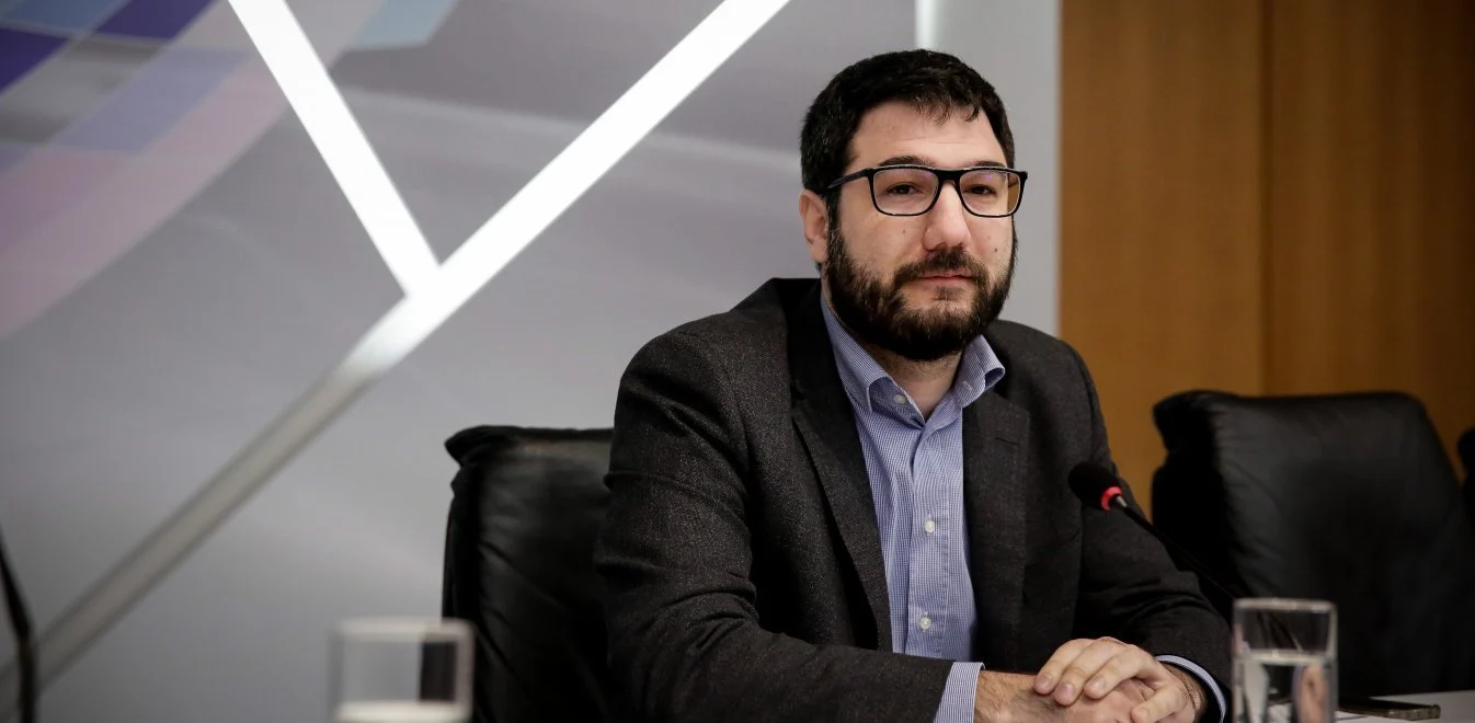 Ηλιόπουλος: «Το “μη σώσουν να εμβολιαστούν” του κ. Γεωργιάδη είναι η πραγματική στρατηγική της κυβέρνησης»