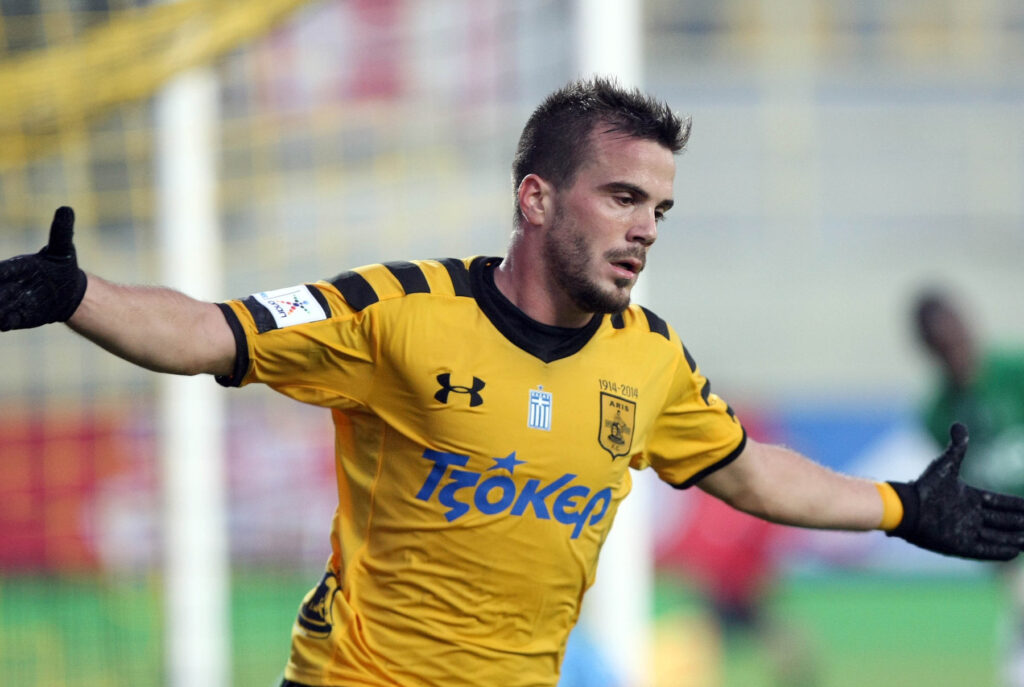 nikos tsoumanis (4)