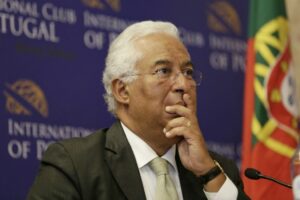 Πορτογαλία: Ο πρωθυπουργός Αντόνιο Κόστα παραιτήθηκε εξαιτίας… λάθους στη μετάφραση