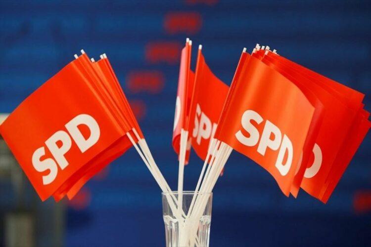 Γερμανία: Βέβαιος για συνασπισμό "φανάρι" ο Καρλ Λάουτερμπαχ του SPD
