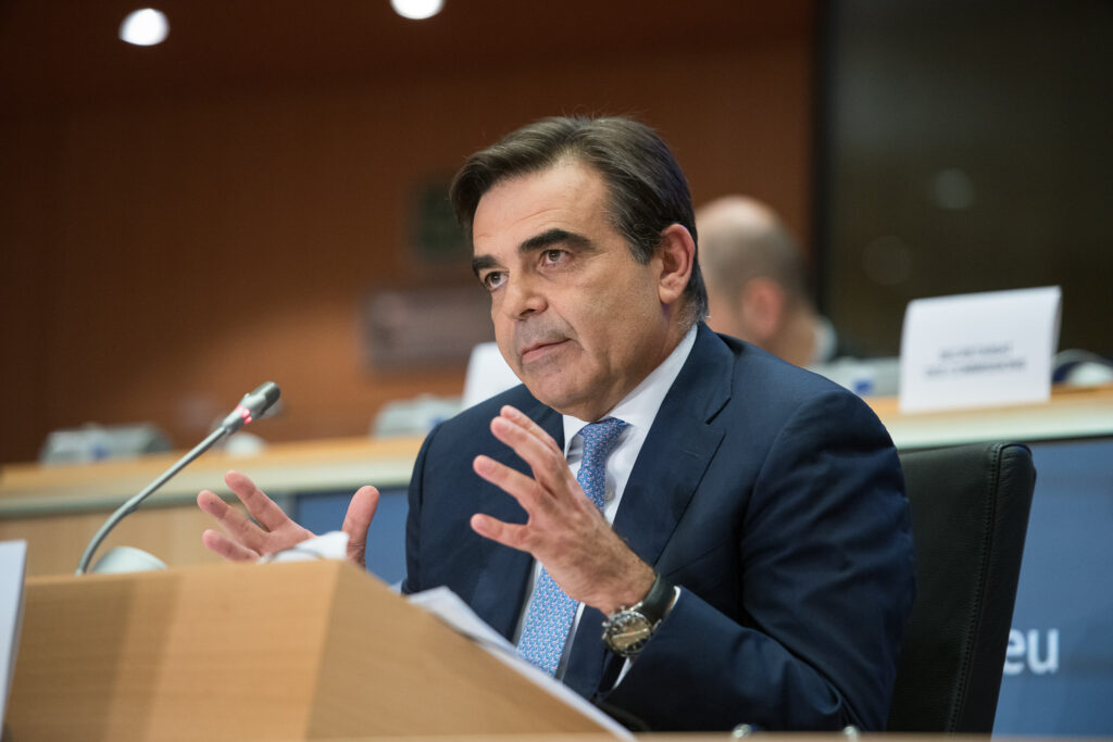 Σχοινάς: Ευρωενίσχυση των νοικοκυριών για το αυξημένο κόστος του φυσικού αερίου