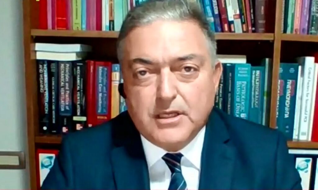 Θ.Βασιλακόπουλος: Μου επιτέθηκαν σε ταβέρνα στην Καλαμπάκα