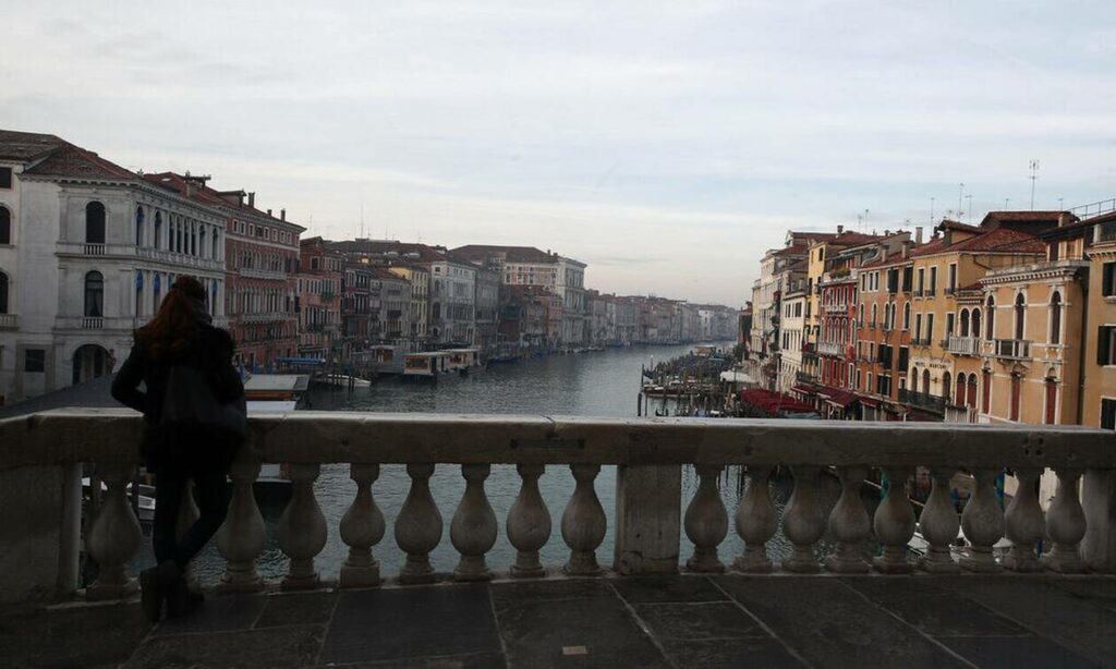 venetia-koronoios-ellines
