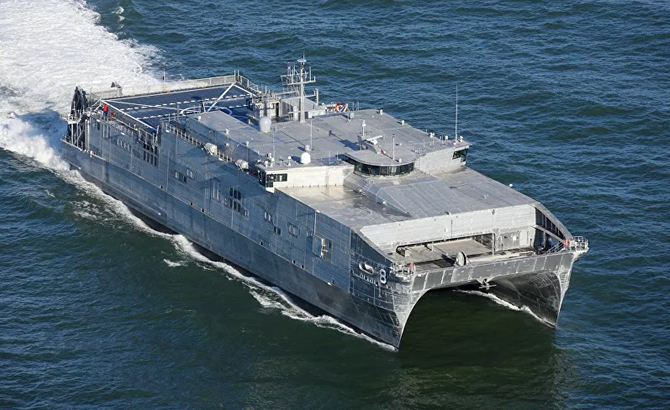 USNS YUMA: Στη Θεσσαλονίκη το μεγαθήριο του Πολεμικού Ναυτικού των ΗΠΑ