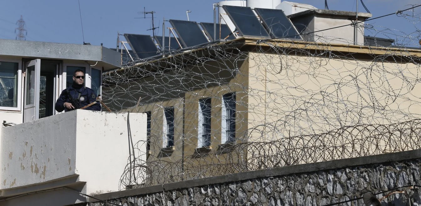 Συμπλοκές και εμπρησμός στις φυλακές Αλικαρνασσού