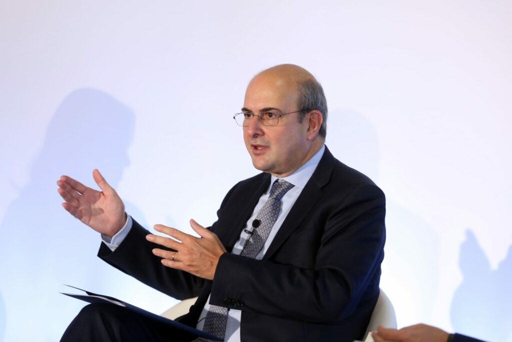 Χατζηδάκης: Επεκτείνεται το πρόγραμμα κατάρτισης 80.000 ανέργων της ΔΥΠΑ μετά την εξάντληση των πόρων