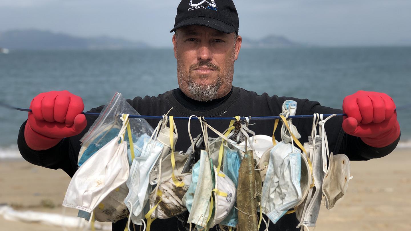 Πανδημία: Τα σκουπίδια του κορωνοϊού γέμισαν τις θάλασσες!
