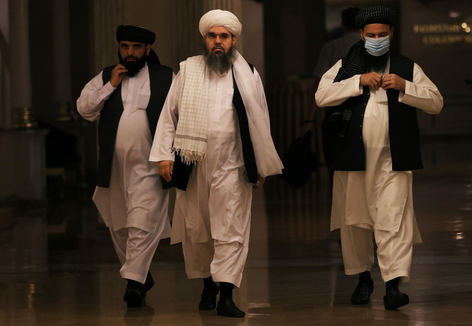 Αφγανιστάν: Οι Ταλιμπάν ανακοίνωσαν ότι θα καταβάλουν μισθούς τριών μηνών στους δημόσιους υπαλλήλους