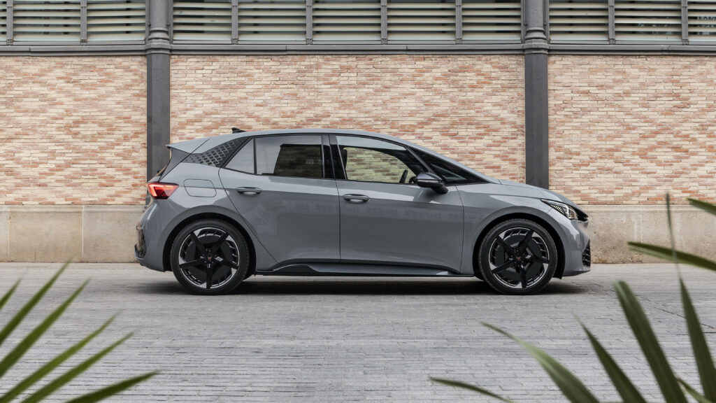 Το CUPRA Born κατέλαβε μία θέση ανάμεσα στους 7 φιναλίστ του θεσμού Car of the Year 2022