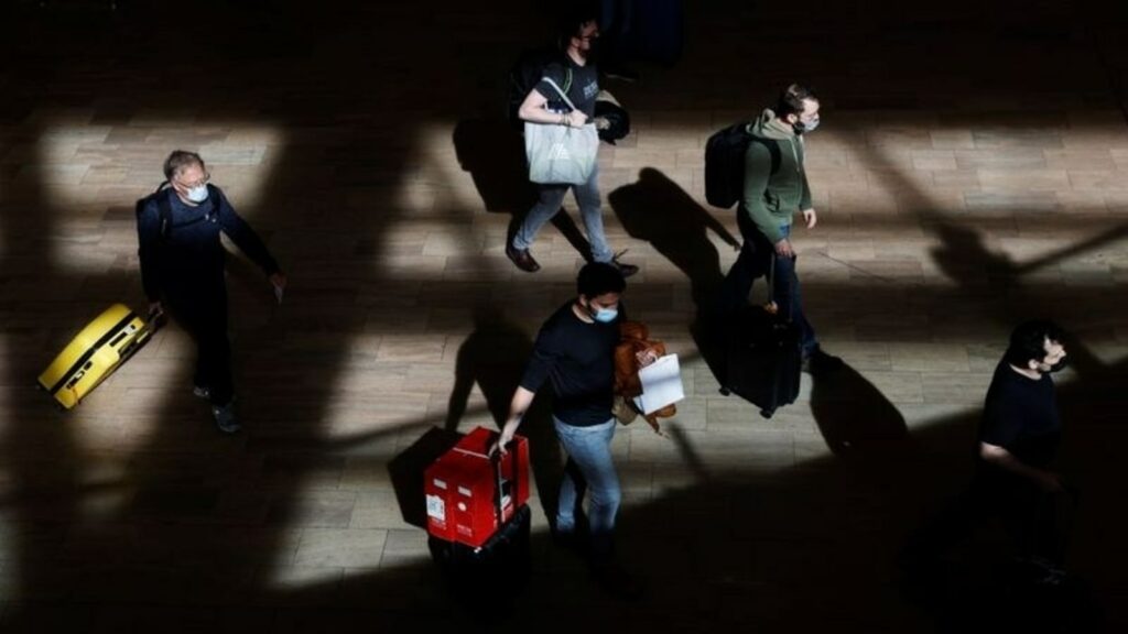 Σε Ισπανία και Σουηδία επιβεβαιώθηκαν κρούσματα της παραλλαγής Όμικρον