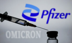 Pfizer: Ζήτησε έγκριση από τον FDA για χορήγηση τέταρτης δόσης εμβολίου στους άνω των 65 ετών