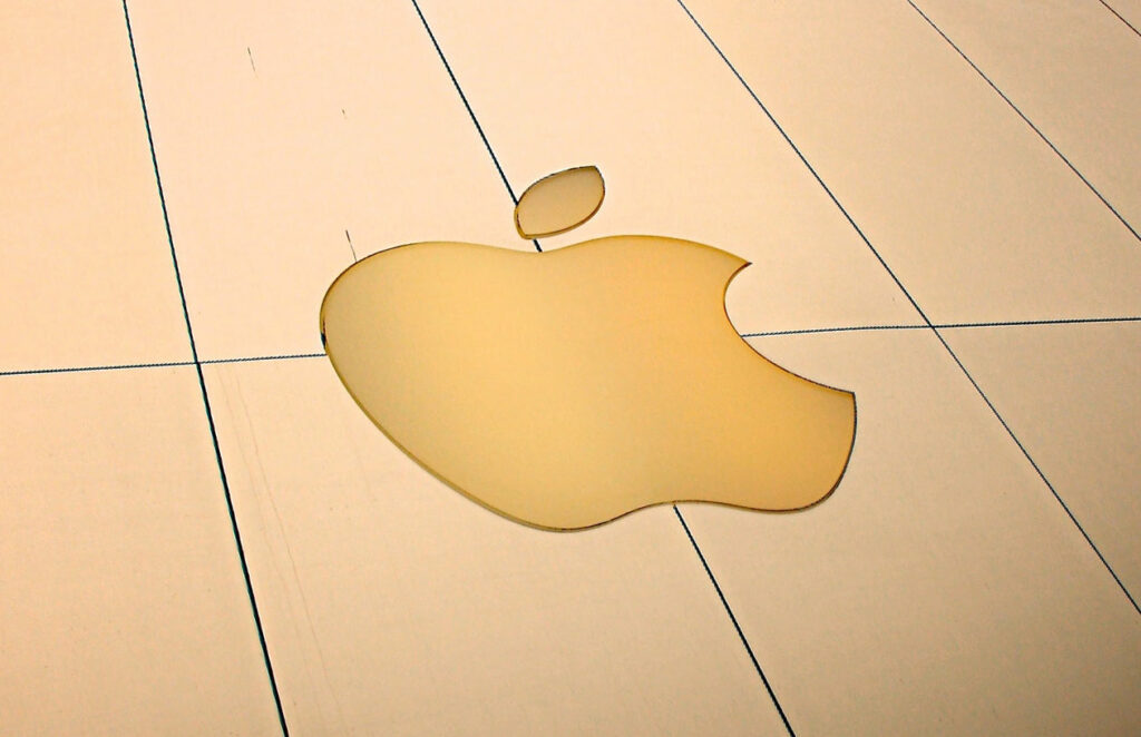 Οι «χρυσοί» μισθοί της Apple