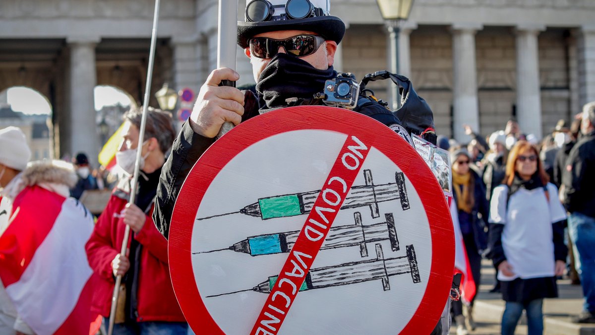 Αυστρία: Χιλιάδες άτομα διαδήλωσαν κατά των μέτρων για την πανδημία