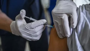 Οι εμβολιασμένοι κινδυνεύουν 16 φορές λιγότερο να πεθάνουν από κορωνοϊό, δείχνει αυστραλιανή έρευνα