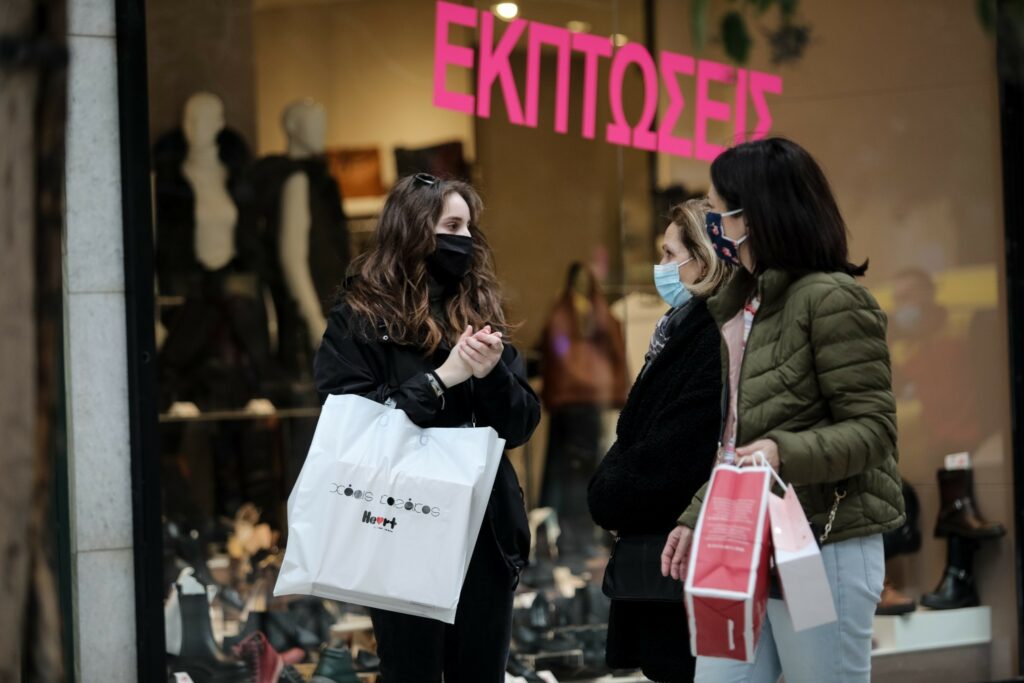 Εκπτώσεις: Ξεκινούν στις 10 Ιανουαρίου - Ανοικτά καταστήματα την Κυριακή 16/01