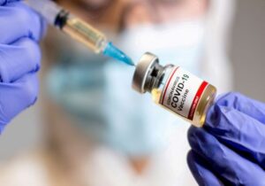 Νέα έρευνα για τις στάσεις και τις απόψεις των Ελλήνων σχετικά με τον εμβολιασμό