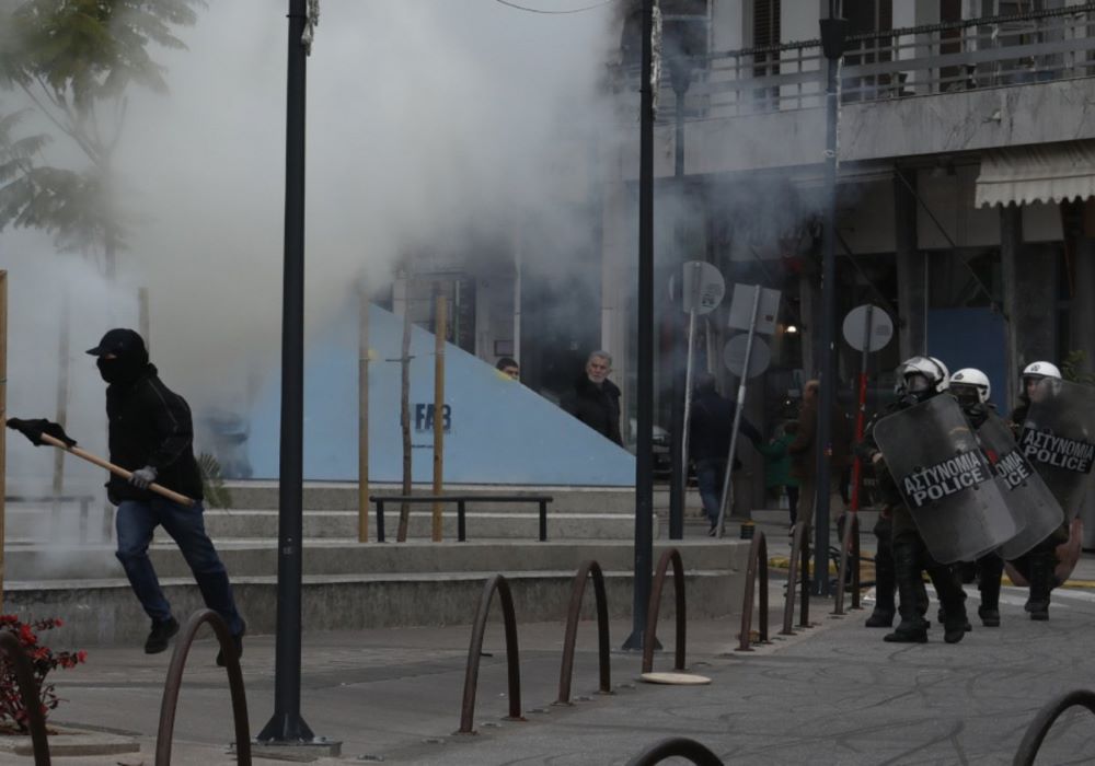 Μαρούσι: Έρευνα της ΕΛ.ΑΣ. για τους τραυματισμούς πυροσβέστη και φωτορεπόρτερ