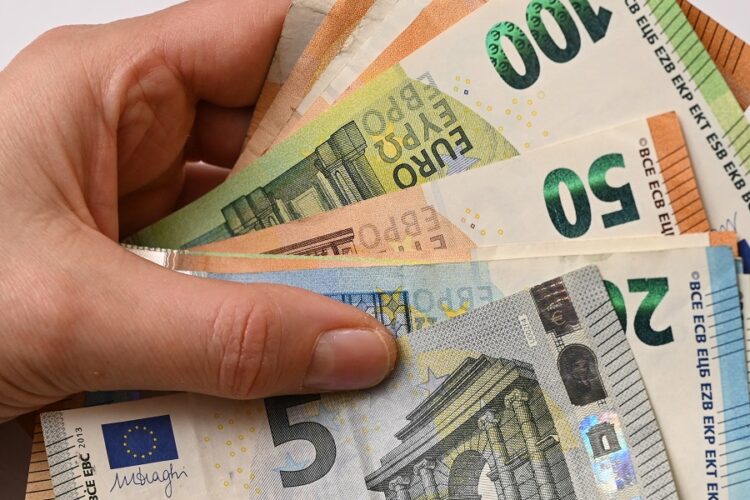 Eurostat: Στο 2,3% του ΑΕΠ ο μέσος όρος δαπανών των χωρών