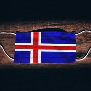 Ισλανδία: Η κυβέρνηση επιβάλλει νέους περιορισμούς και απευθύνει έκκληση για μια τρίτη δόση
