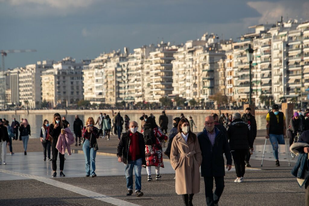 Αυξητικές τάσεις στο ιικό φορτίο του SARS-CoV-2 στα Ιωάννινα 223%, στον Βόλο 78%, στη Θεσσαλονίκη 45% και στην Αττική 19%