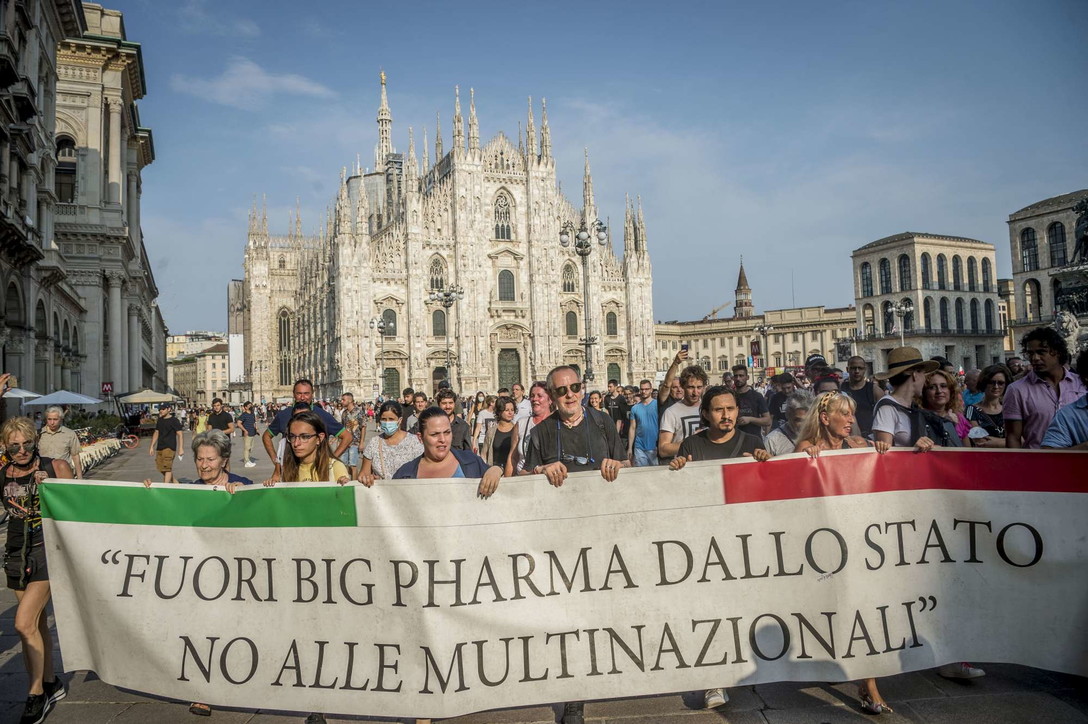 Ιταλία: Συλλήψεις μαχητικών αντιεμβολιαστών που καλούν σε βία