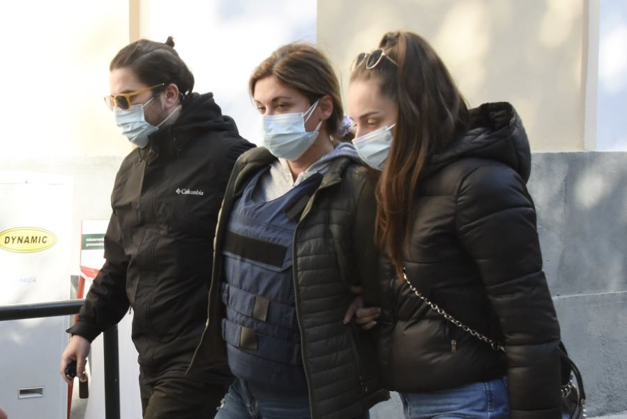 Χαλάνδρι: Ποινική δίωξη στην Κλοντιάνα Τσέλο για απόπειρα ανθρωποκτονίας κι άλλα 4 αδικήματα