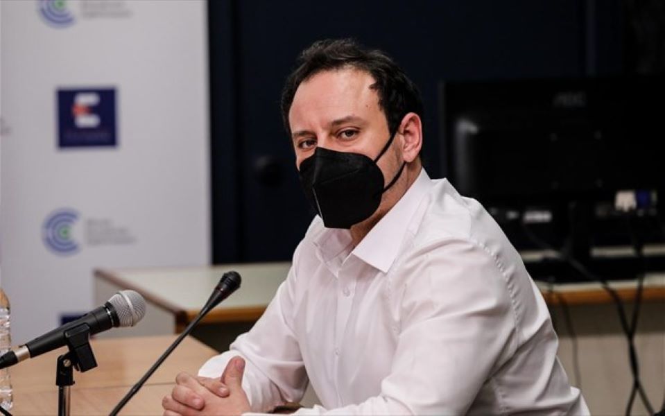 Συνδυασμός εμβολίων κορωνοϊού και γρίπης - Οι οδηγίες του Γκίκα Μαγιορκίνη