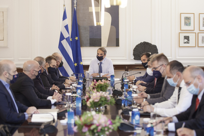 Μητσοτάκης σε φορείς της εστίασης και του εμπορίου: Δεν θα κλείσουμε, έχουμε το εμβόλιο