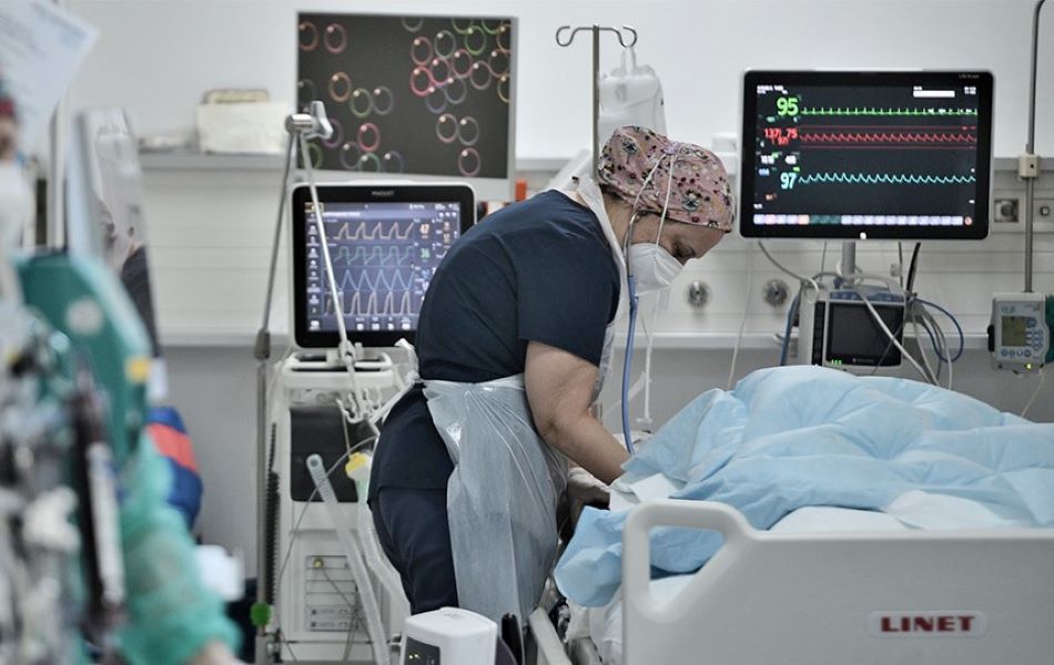 Πάνω από 300 νεκροί, σε 15 μέρες, από κορωνοϊό στην Βόρεια Ελλάδα