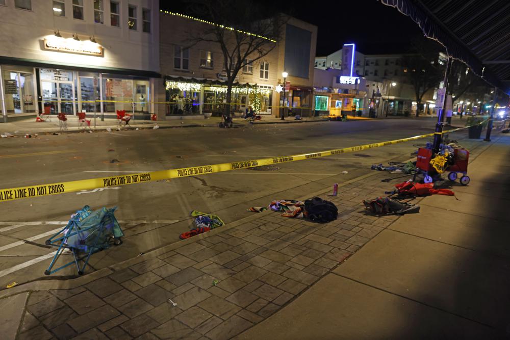 ΗΠΑ: Όχημα έπεσε σε πλήθος στο Ουισκόνσιν – Πέντε νεκροί, πάνω από 40 τραυματίες