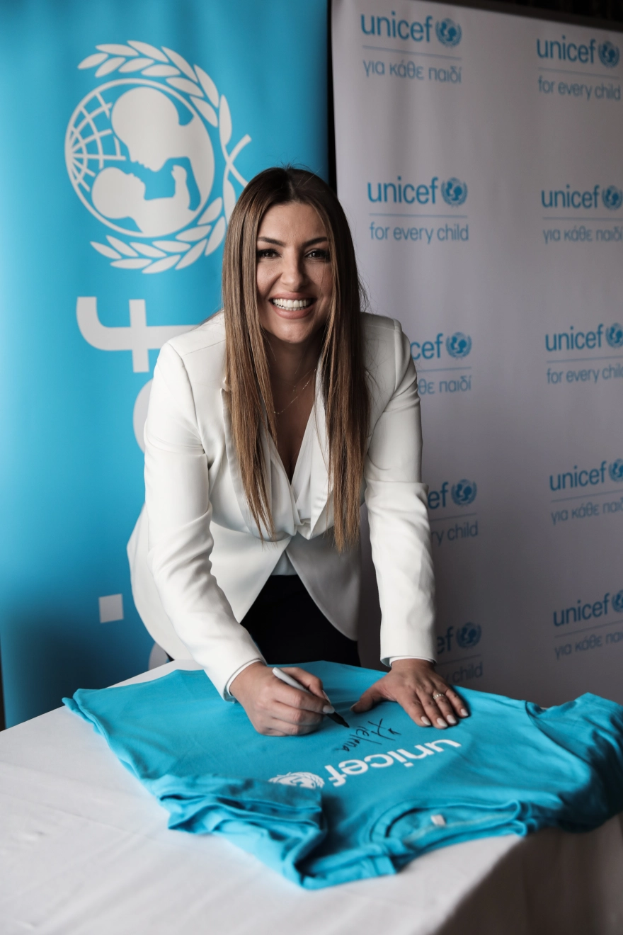 Έλενα Παπαρίζου: Πρώτη Πρέσβειρα Καλής Θελήσεως της UNICEF για την Ελλάδα