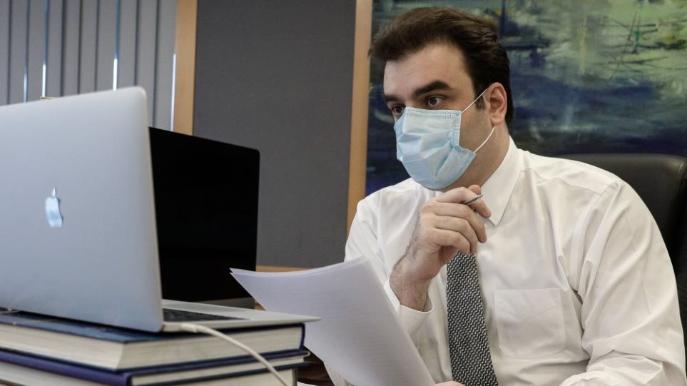 Σύντομα η λύση για τους πολίτες που εμβολιάστηκαν στο εξωτερικό