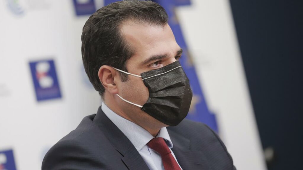 Πλεύρης: Επίταξη αν δεν αποδεχθούν την πρόσκληση οι ιδιώτες γιατροί εντός της εβδομάδας