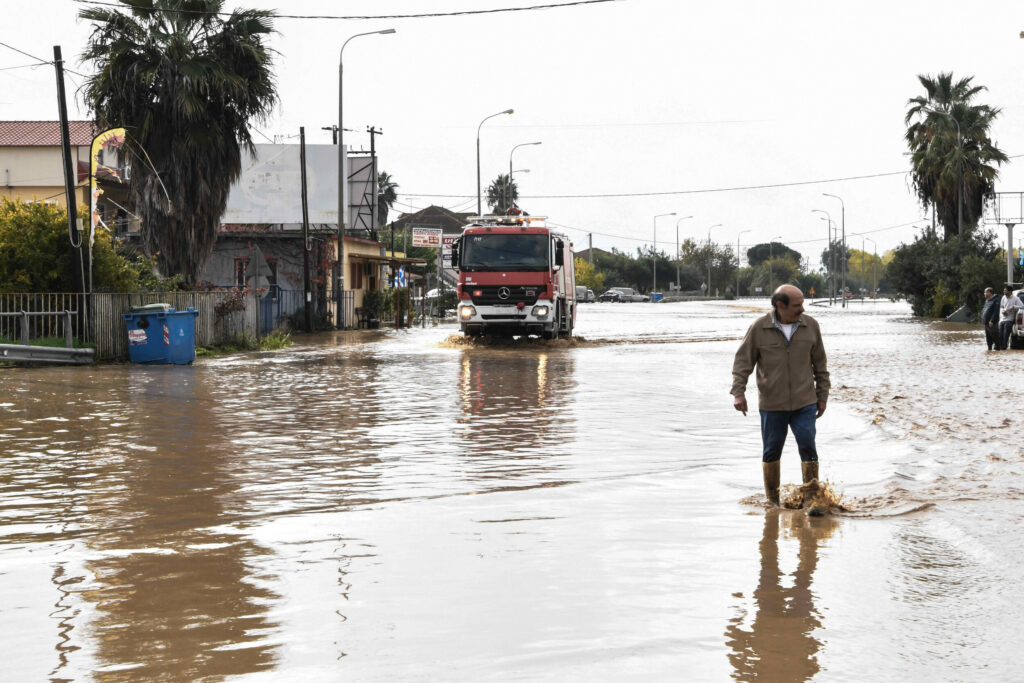 Πύργος: Έναν νεκρό και μεγάλες ζημιές άφησε πίσω του το κύμα κακοκαιρίας που έπληξε την βόρεια Ηλεία