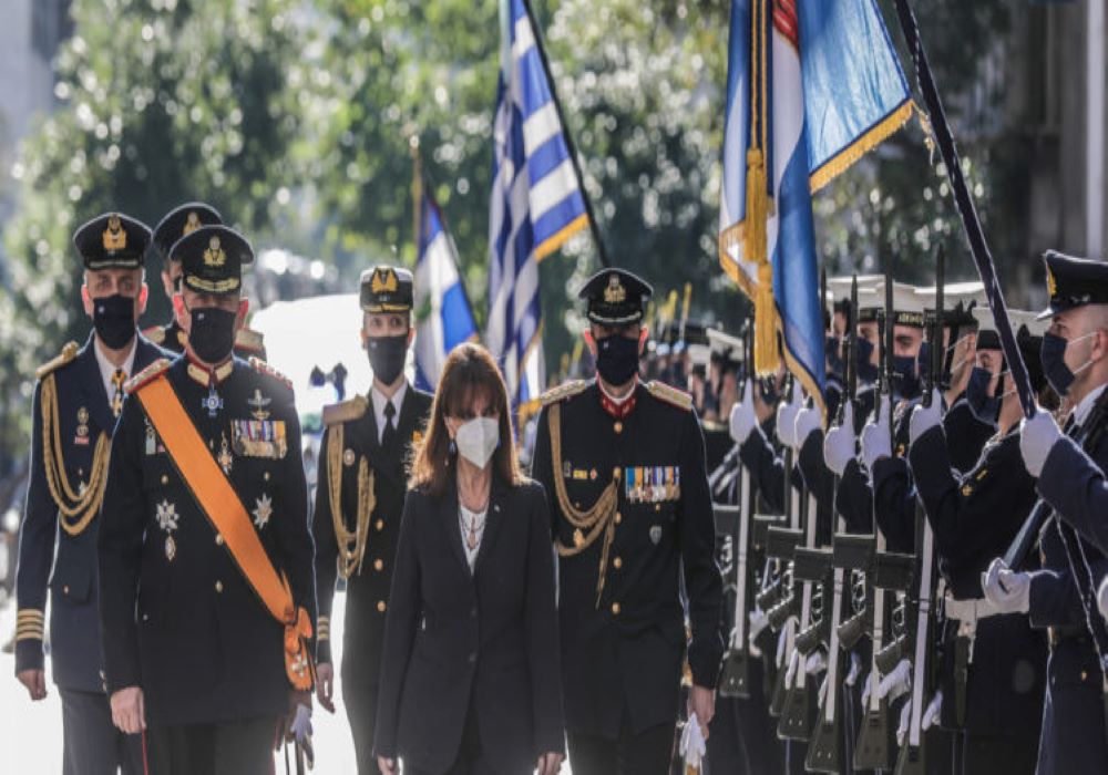 Σακελλαροπούλου: «Με ευγνωμοσύνη γιορτάζουμε την ημέρα των Ενόπλων Δυνάμεων»