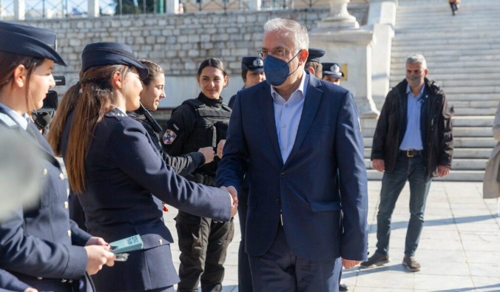 Θεοδωρικάκος: Είναι θέμα πολιτισμού να μπει τέλος στη βία κατά των γυναικών