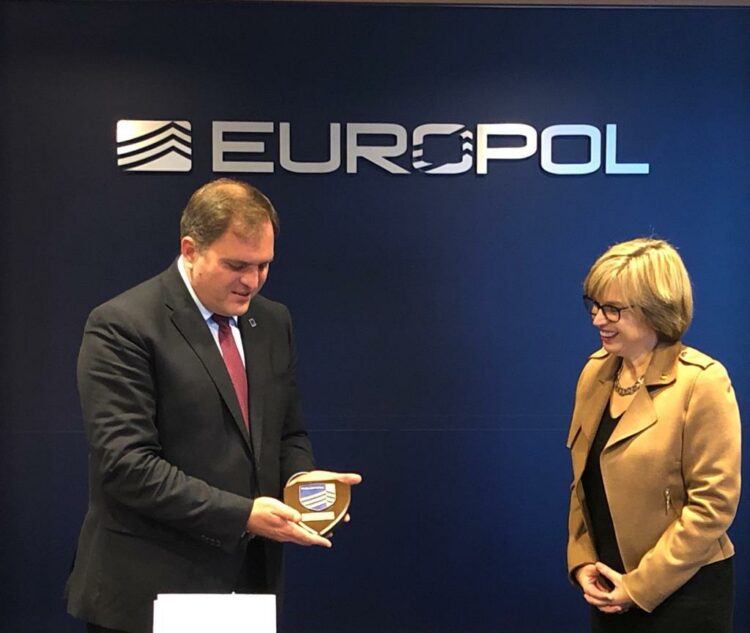 Διευρύνεται η συνεργασία ΑΑΔΕ - Europol