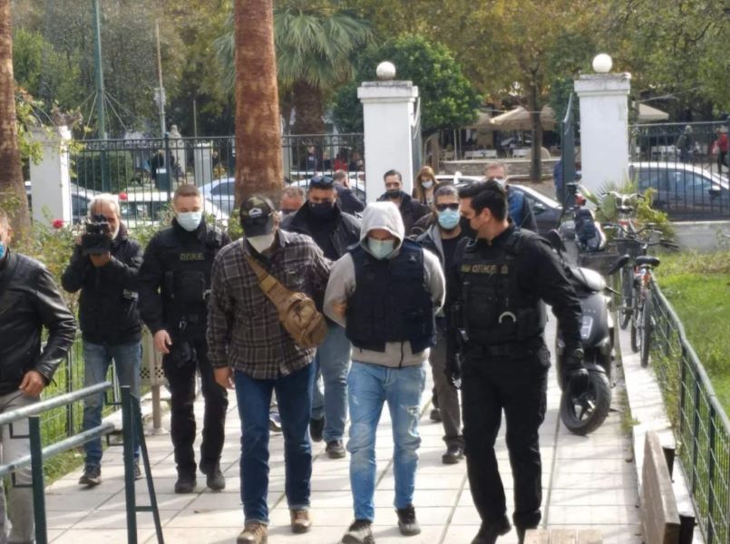 Βόλος: Ο άνδρας που σκότωσε την νονά του είχε σκοτώσει την μάνα του δικηγόρου του 12 χρόνια πριν