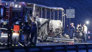 Τραγωδία στη Βουλγαρία: Τουλάχιστον 45 νεκροί - και 12 παιδιά- από φωτιά σε λεωφορείο