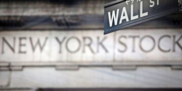 Wall Street: Έκλεισε τρίτη εβδομάδα κερδών για τους δείκτες