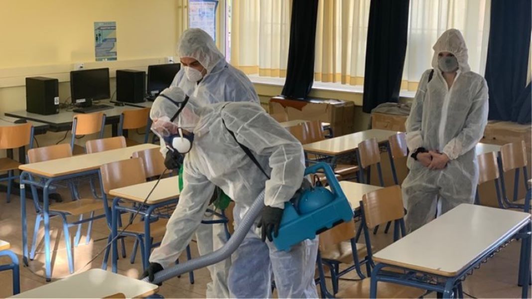 Covid-19: Τι απαντάει το υπουργείο Παιδείας για ενδεχόμενο κλείσιμο των σχολείων τον Νοέμβριο