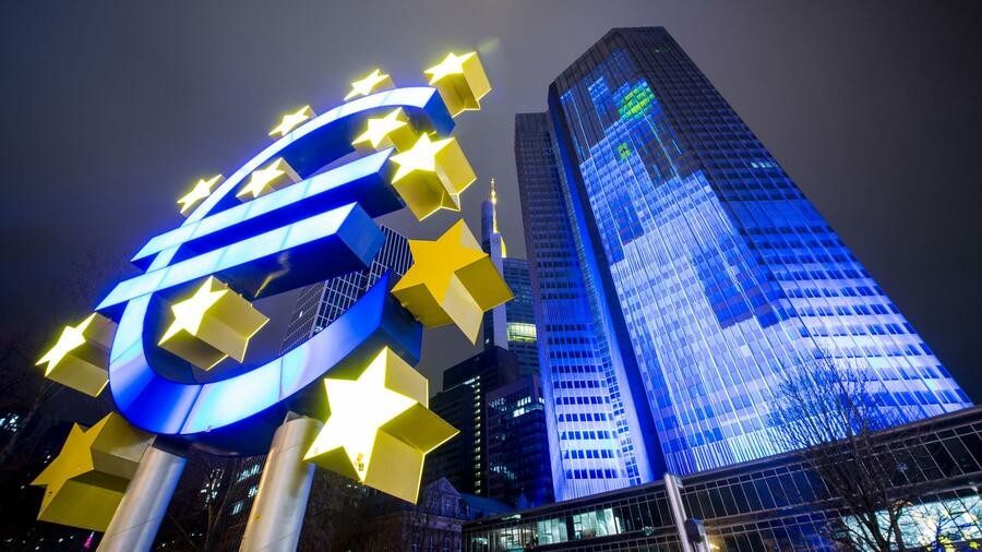 Επιτόκια: Σε τροχιά αύξησής τους από τις κεντρικές τράπεζες