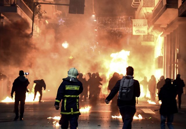 διαδηλώσεις μετά τη δολοφονία του Γρηγορόπουλου