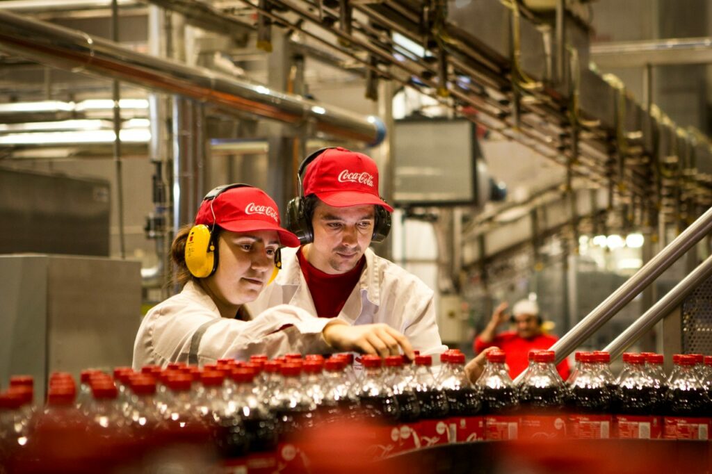 Η ελληνική εταιρεία COCA-COLA 3E σχεδιάζει επένδυση ύψους 1 δισ. δολαρίων στην αιγυπτιακή αγορά