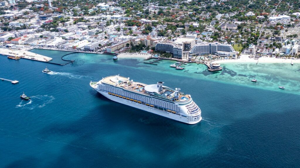 CRUISE_Adventure_of_the_Seas_Nassau