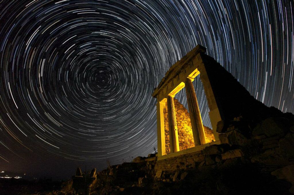 «Κορυφώνεται» απόψε και στην Ελλάδα η εντυπωσιακή βροχή των διαττόντων Διδυμίδων